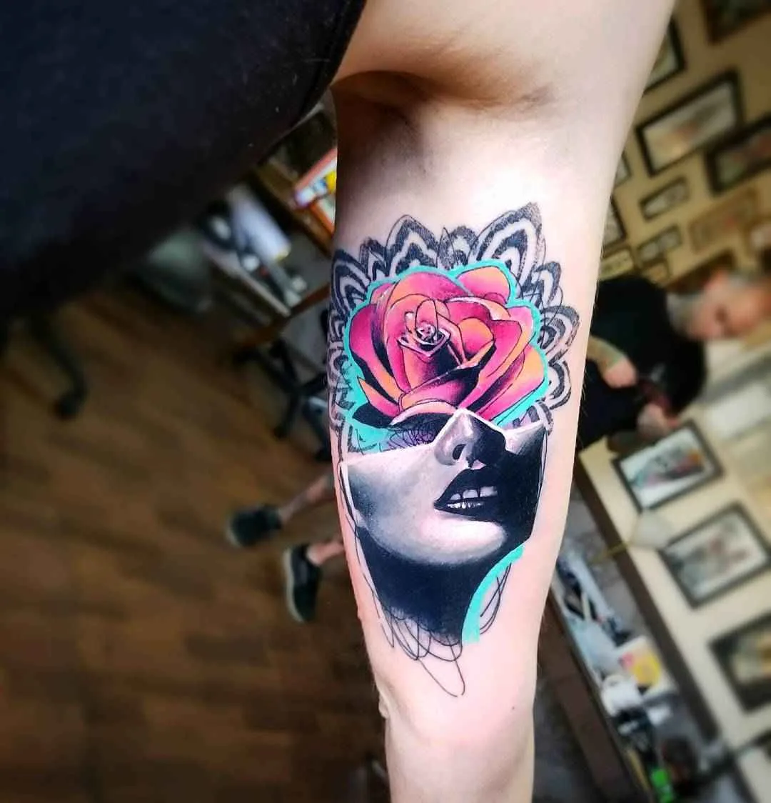 Artista del tatuaggio Tin Machado color authors tatuaggio surreale con elementi di ritratto realistico | Buenos Aires, Argentina
