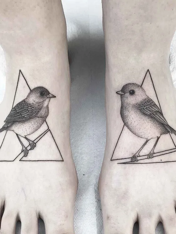 black and grey blackwork Tatuagem em foot #15577 | Tatuador Michele Volpi