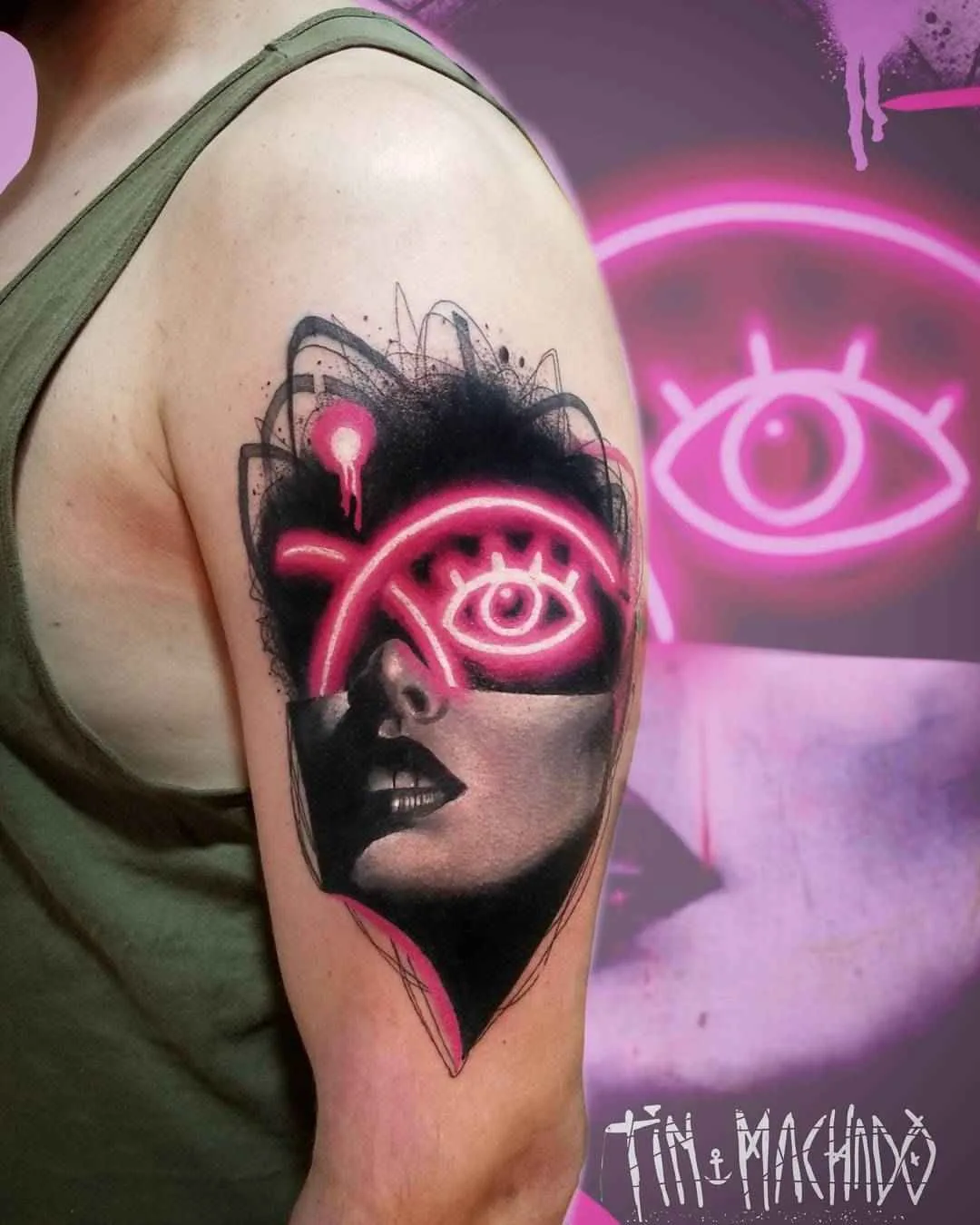 Artista del tatuaggio Tin Machado color authors tatuaggio surreale con elementi di ritratto realistico | Buenos Aires, Argentina