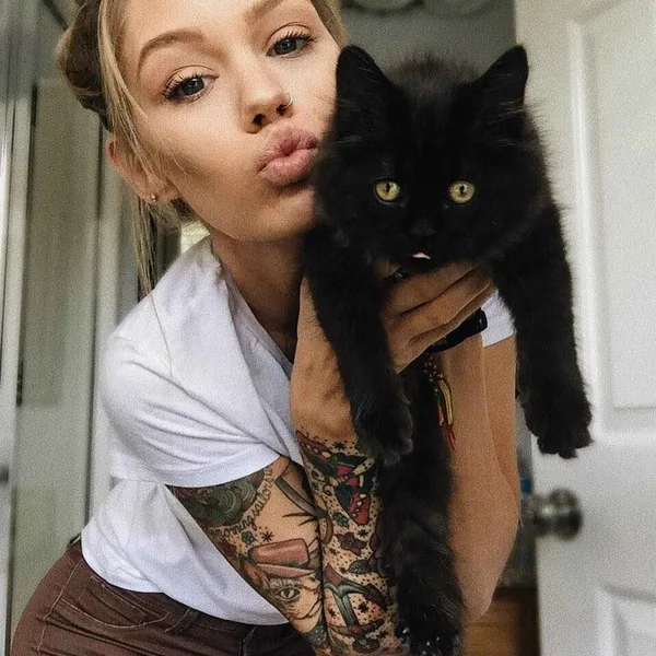 Tatuaggio #15523 | Modello di tatuaggi Lisa Marie
