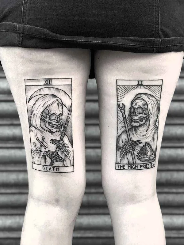 female black and grey blackwork Tatuagem em thigh #16056 | Tatuador Lozzy Bones
