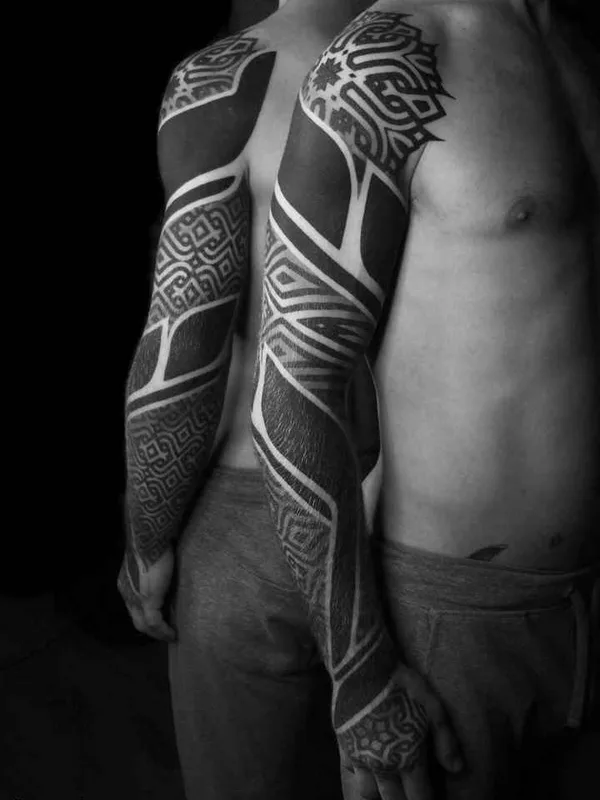 male black and grey blackwork tattoo auf full sleeve #16008 | Tätowierer Maksim Zhuravlev