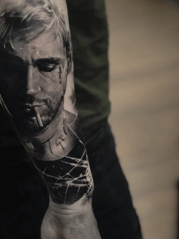 black and grey realism Tatuaggio su forearm #27394 | Tatuatore Alex Oberov