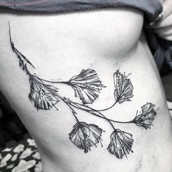 Лайнворк Flowers, Branches tattoo на Ribcage
