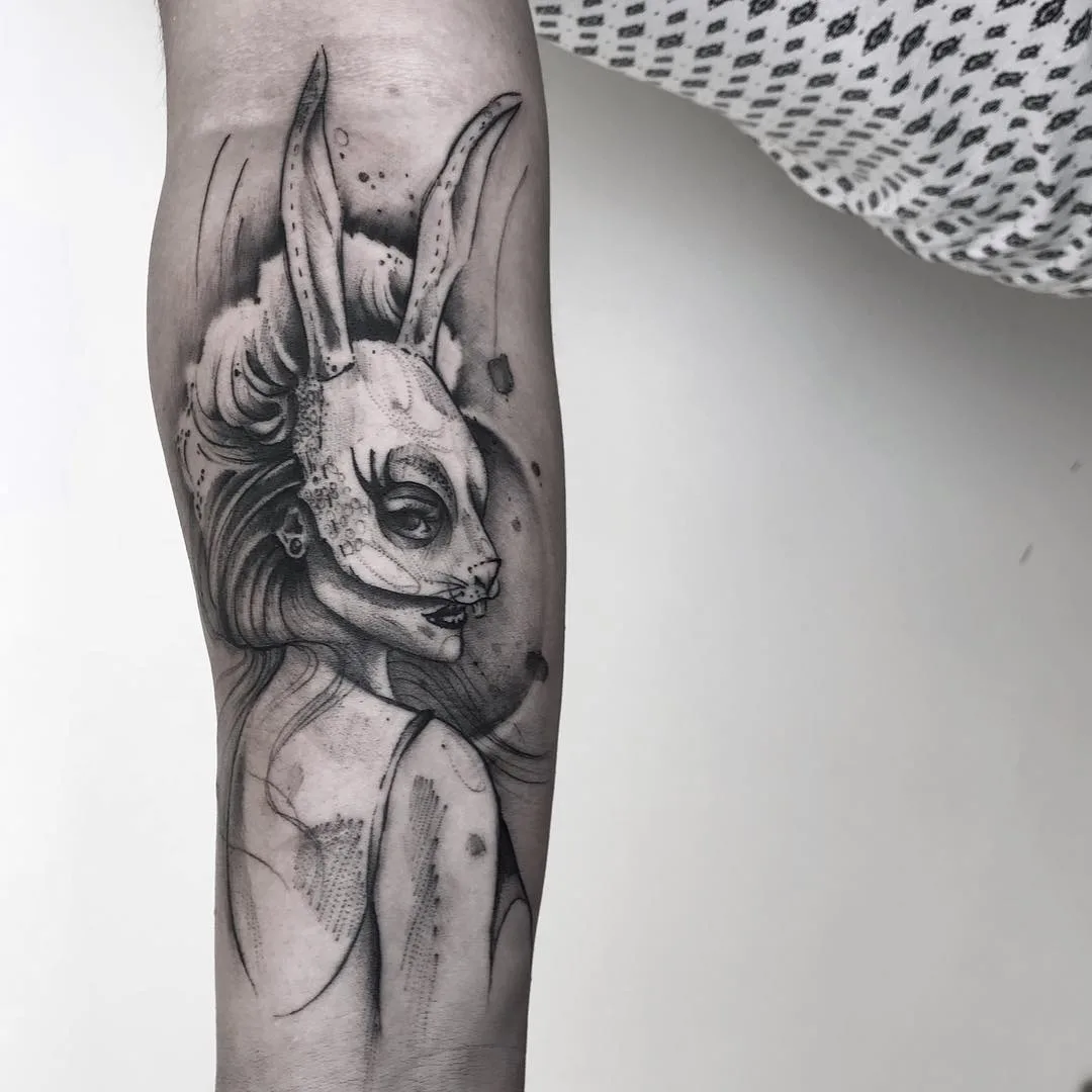 Artista de tattoo Paulo Reis, tattoos em preto com esboço de águacolor estilo autor | São Paulo, Brasil