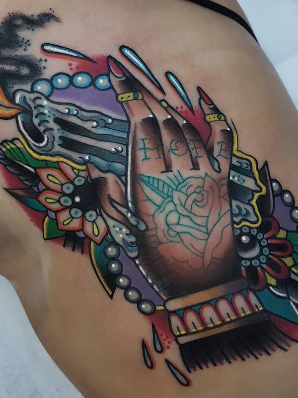 female color neo traditional 纹身 在 hip #27160 | 纹身师 Eddie Czaicki