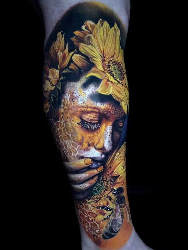 female color realism tatuaje en calf #27131 | Tatuador Roberto Carlos Sanchez Mesa