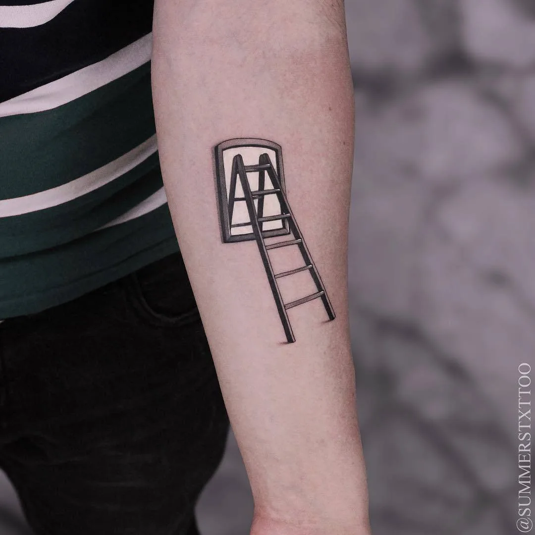 Tatuador Evan Summers, tatuagem realista em ponto preto | Rússia, Indonésia