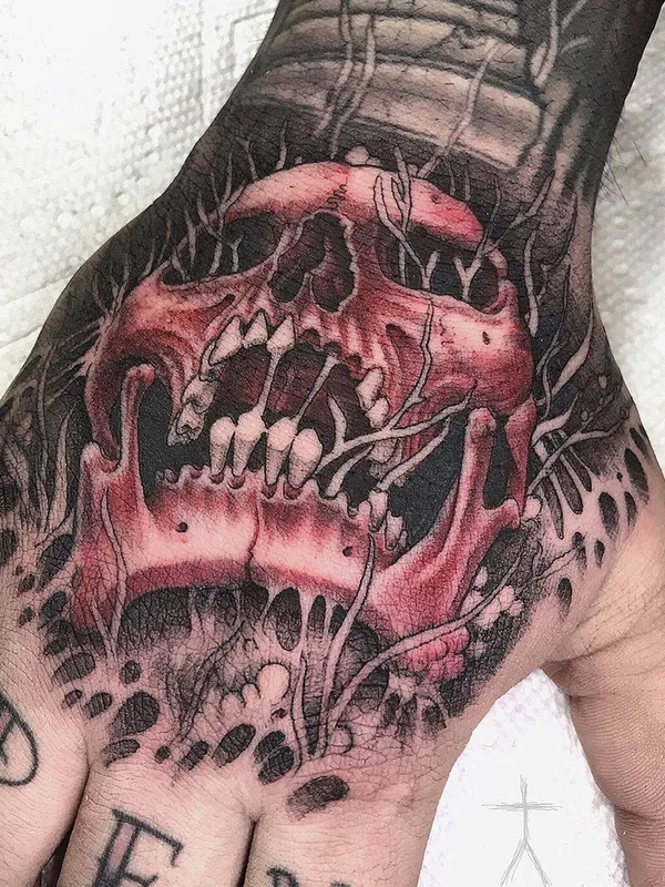 color dark Tatuaggio su hand #34249 | Tatuatore Christopher Jade