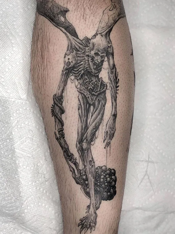 black and grey blackwork Tatuaggio su calf #34238 | Tatuatore Christopher Jade
