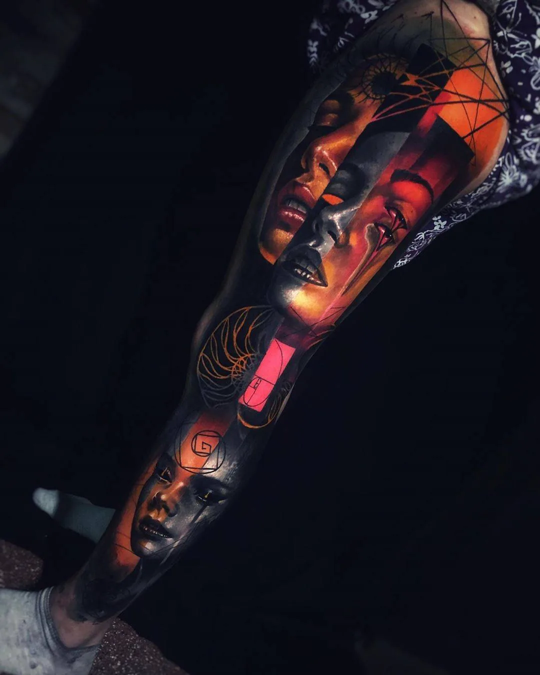 Tattoo artist Walter Montero, color surrealistic tattoo realism | Paderborn, Germany