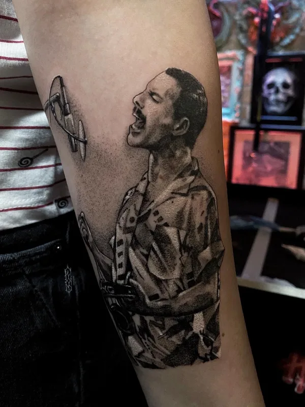 black and grey realism Tatuaggio su forearm #38486 | Tatuatore Евгений Сердюк