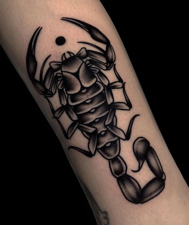 Блэкворк Scorpion tattoo на Предплечье