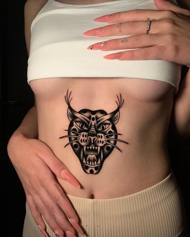 Традиционная Animal tattoo на Живот