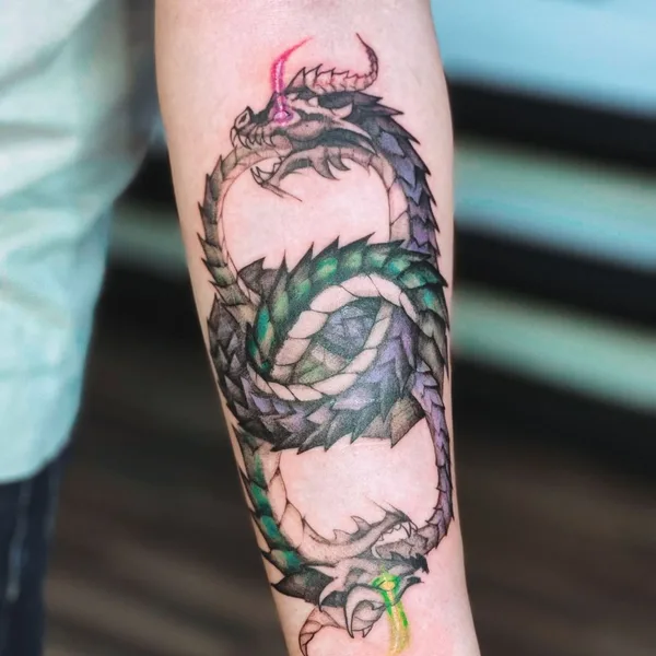 Feminine tattoo by Анастасия Патласова in Moscow
