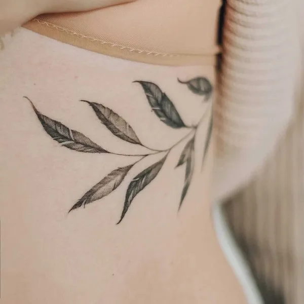 Feminine tattoo by Анастасия Патласова in Moscow