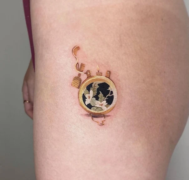 Illustrative Floral, Clock tattoo on Thigh