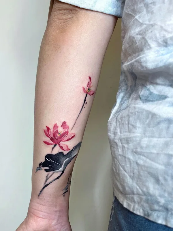 color watercolor tatuaje en forearm #47244 | Tatuador Yi Ching