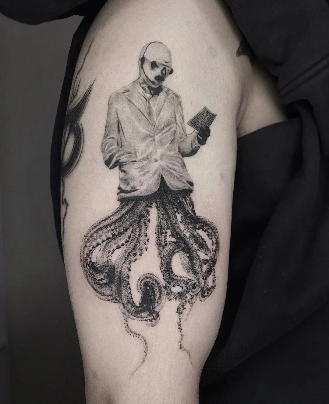 Tatuaggio miniaturizzato di una ottosso di Rei in Cina