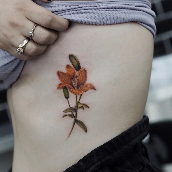 Botanic Flower tattoo on Side