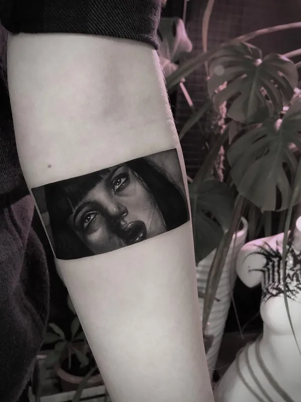 black and grey realism Tatuaggio su forearm #47881 | Tatuatore Вероника Златогорская
