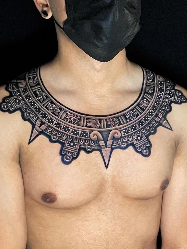 male black and grey black and grey tattoo auf chest #47994 | Tätowierer Goethe