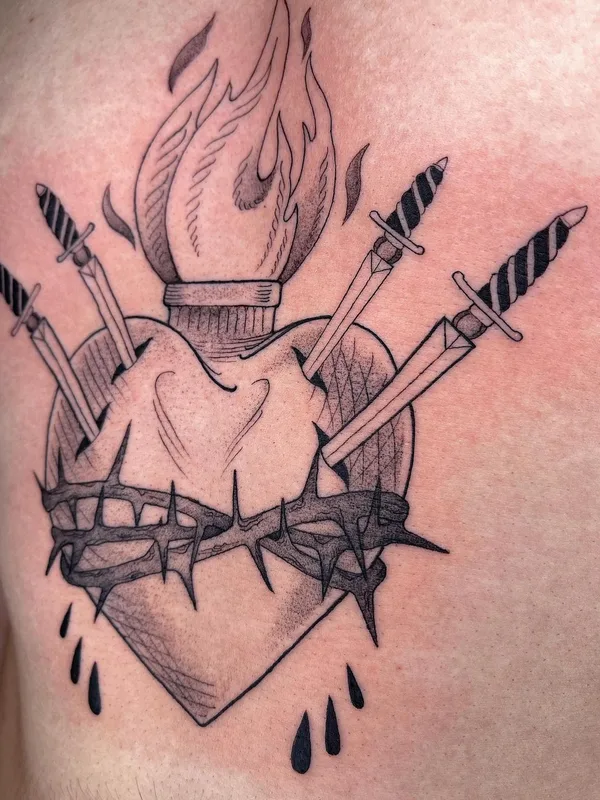 black and grey blackwork tatouage sur chest #48166 | Artiste tatoueur Mariya Dobroe tatu