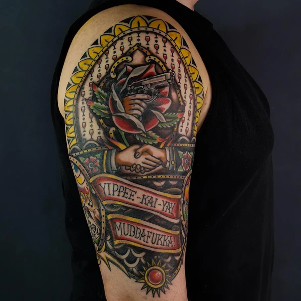 Олд-скул Rose, Gun tattoo на Полный рукав