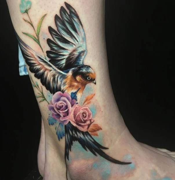 Акварель Bird, Roses tattoo на Лодыжка