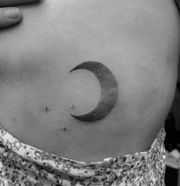 Дотворк Moon, Stars tattoo на Бок