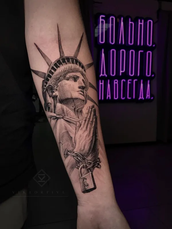 black and grey realism tatuaje en forearm #49087 | Tatuador Виктор Белый