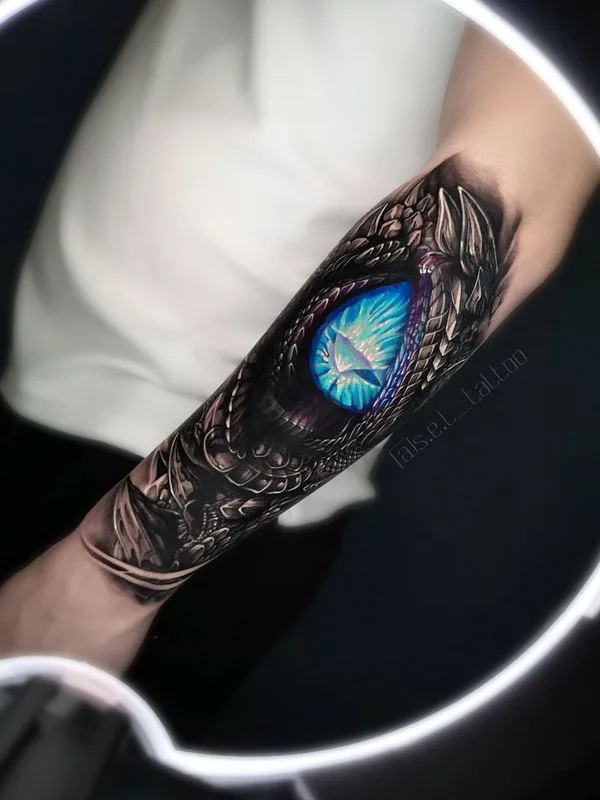color realism Tatuaggio su forearm #49315 | Tatuatore Вячеслав Елкин