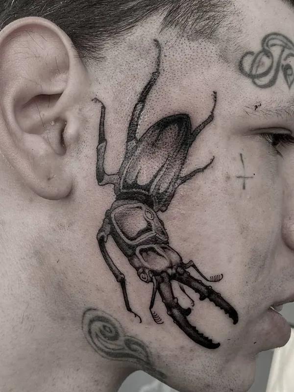 male black and grey blackwork Tatuaggio su face #49372 | Tatuatore Олег Кустов