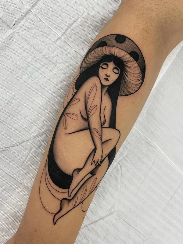 female black and grey illustrative Tatuaggio su forearm #61017 | Tatuatore Camomila