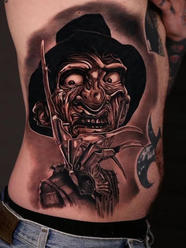 male black and grey realism Tatuaggio su side #61163 | Tatuatore deuce_dxb