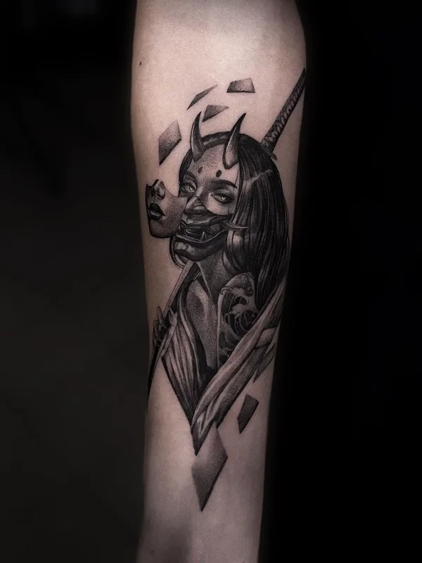 female black and grey black and grey татуировка на forearm #61168 | Тату мастер Evgenia Kataewa