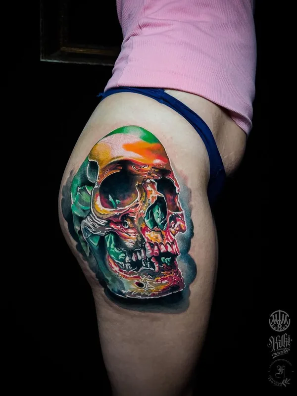 female color realism 纹身 在 thigh #61324 | 纹身师 kuki_manster