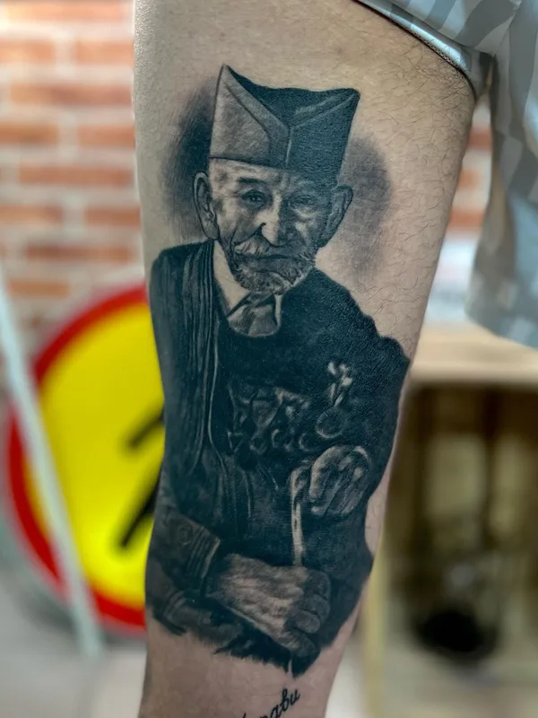 black and grey realism tattoo on thigh #61413 | Tattoo Artist pekatattoo_artist