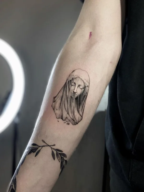 black and grey realism 纹身 在 forearm #61517 | 纹身师 Heo Metri