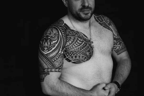 Трайбл / Племенная Geometric, Animal tattoo на Грудь