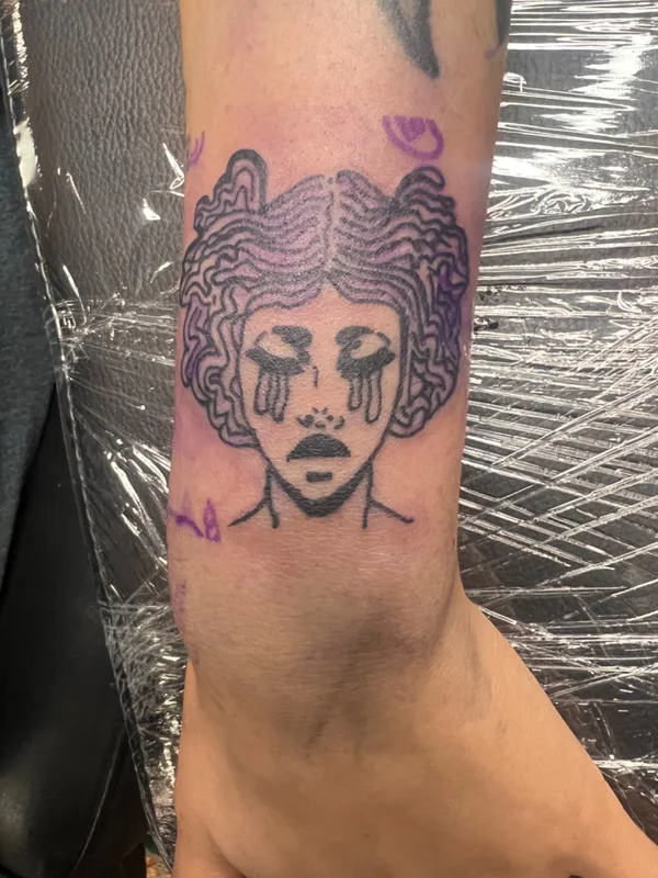 female black linework татуировка на forearm #63011 | Тату мастер Jawuan bryant