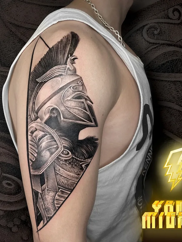 male black and grey realism tatuaje en upper arm #63412 | Tatuador Яна Мигами