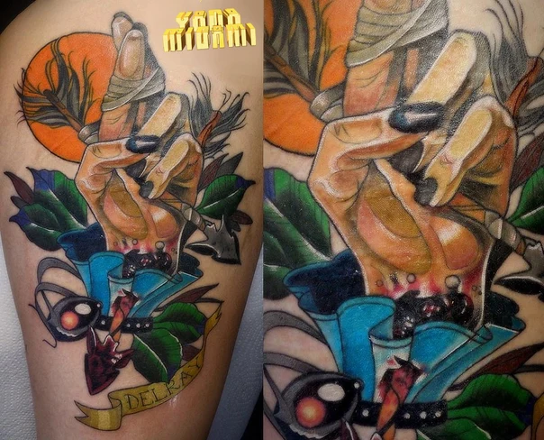 Нео-традиционная Hand, Arrow tattoo на Thigh