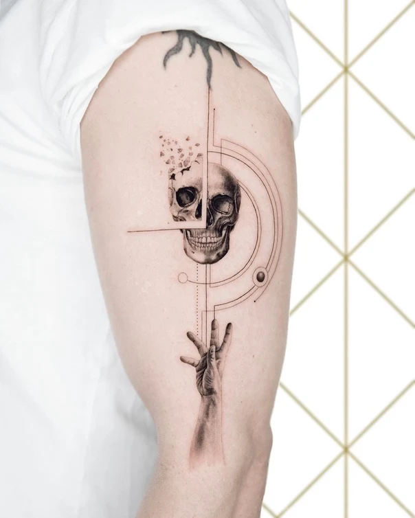 Blackwork Skull, Hand tattoo on Bicep