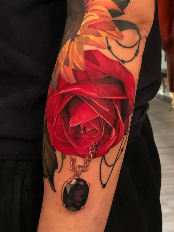 female color realism 纹身 在 forearm #63755 | 纹身师 Allisin Riot