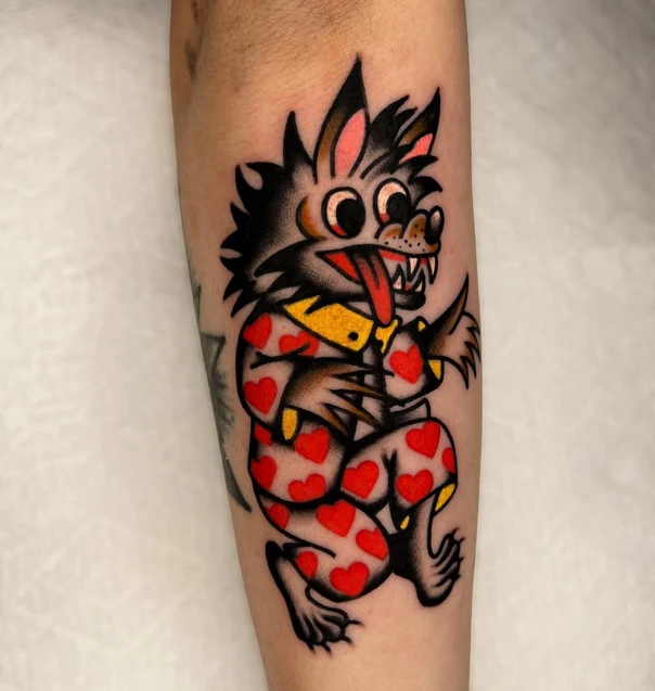 Old School Wolf, Hearts tattoo on Forearm