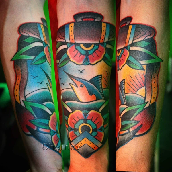 Олд-скул Fish, Flowers tattoo на Предплечье