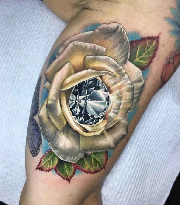Realism Rose, Diamond tattoo on Thigh