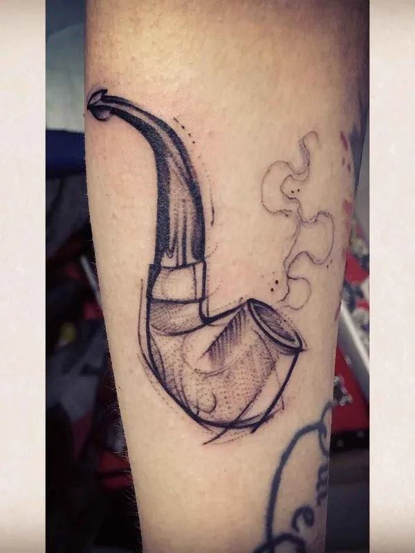 black and grey sketch 纹身 在 forearm #7530 | 纹身师 Knot