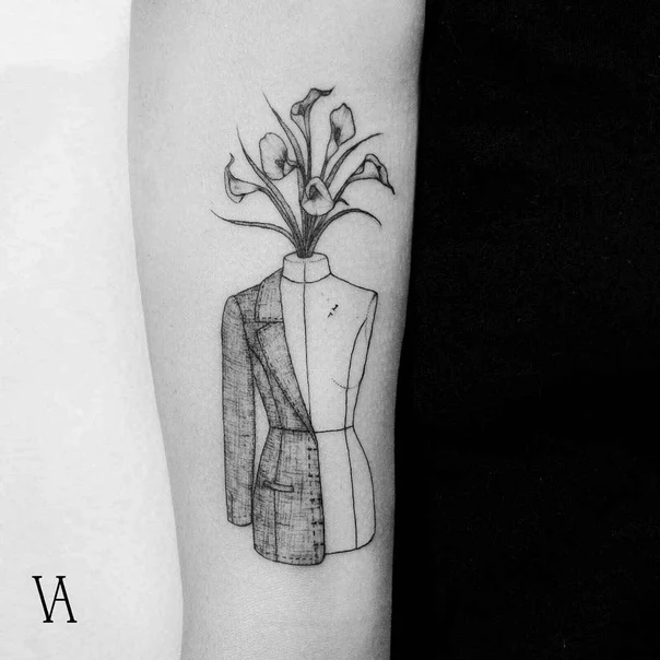 Linework Flowers, Mannequin tattoo on Forearm